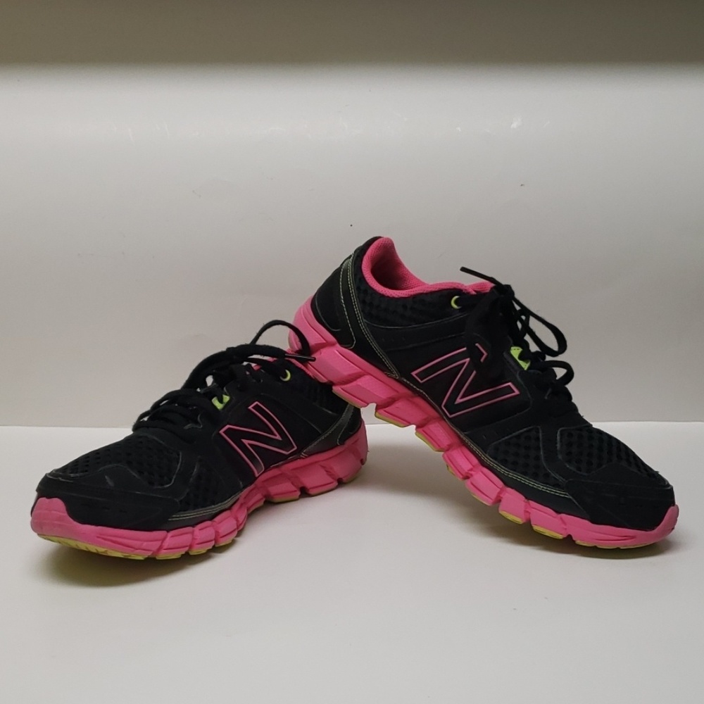 Womens New Balance 750 V1 Running Shoes